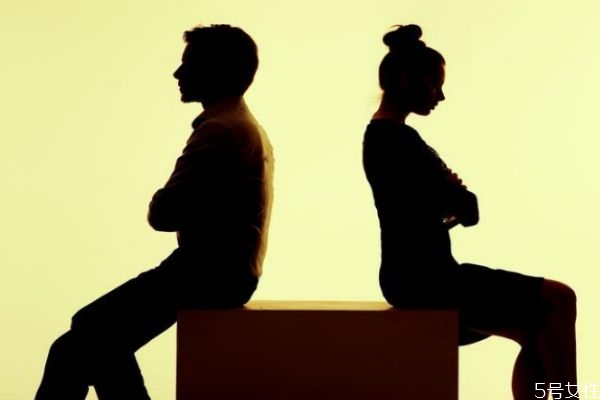 怎么追男生會讓他感動 讓男生感動的方法 怎么追男生會讓他感動 讓男生感動的方法