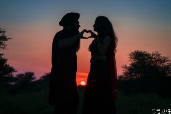 哄人睡覺(jué)方法 哄女朋友睡覺(jué)的技巧 哄人睡覺(jué)方法 哄女朋友睡覺(jué)的技巧