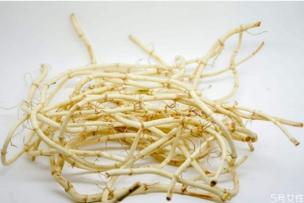 魚(yú)腥草可以怎么吃 吃魚(yú)腥草的方法 魚(yú)腥草可以怎么吃 吃魚(yú)腥草的方法