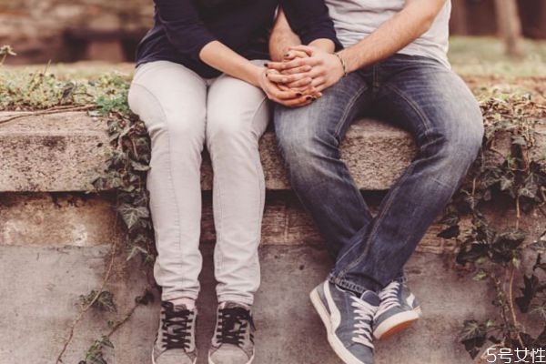 戀愛初期多久見一次面好 戀愛初期應該幾天見一次 戀愛初期多久見一次面好 戀愛初期應該幾天見一次