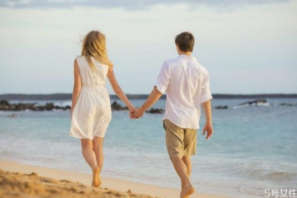 女朋友最想問(wèn)男朋友什么問(wèn)題 女友必問(wèn)男友的十大問(wèn)題 女朋友最想問(wèn)男朋友什么問(wèn)題 女友必問(wèn)男友的十大問(wèn)題