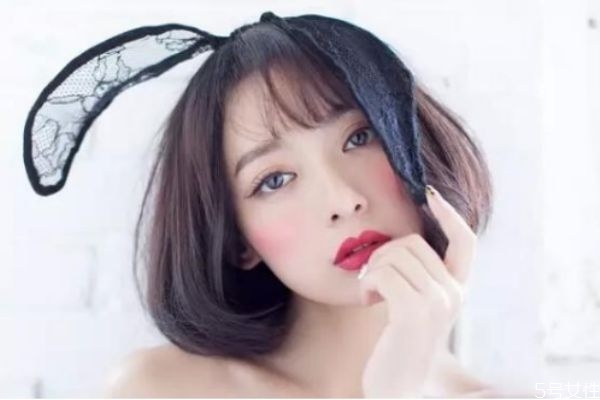 怎么避免腮紅打多 腮紅打多了怎樣補救 怎么避免腮紅打多 腮紅打多了怎樣補救