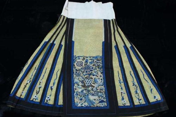 馬面裙裙門歪怎么辦 馬面裙裙門歪的原因 馬面裙裙門歪怎么辦 馬面裙裙門歪的原因