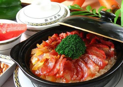 電飯煲做臘腸飯的方法 電飯煲做臘腸飯的技巧 電飯煲做臘腸飯的方法 電飯煲做臘腸飯的技巧