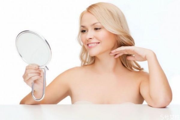 臉上雀斑怎么去除 臉上的雀斑是怎么來的 臉上雀斑怎么去除 臉上的雀斑是怎么來的