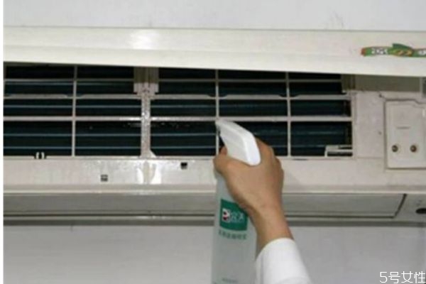 空調(diào)應(yīng)該怎么清洗 清洗空調(diào)的正確方法 空調(diào)應(yīng)該怎么清洗 清洗空調(diào)的正確方法