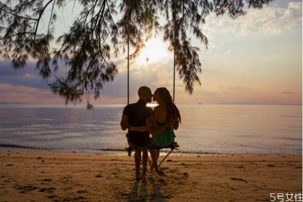 如何經(jīng)營好自己的婚姻 婚姻要如何經(jīng)營 如何經(jīng)營好自己的婚姻 婚姻要如何經(jīng)營