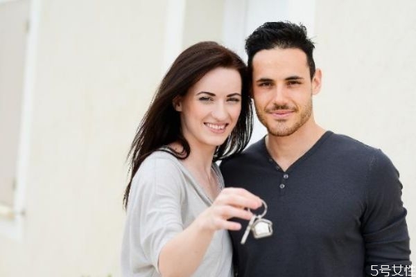 該怎么經(jīng)營婚姻 夫妻相處的十大原則 該怎么經(jīng)營婚姻 夫妻相處的十大原則