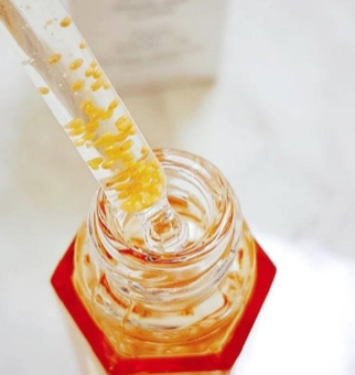 精華油有什么功效？三大功效拯救中年少女問題肌