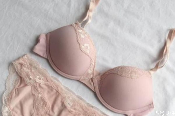 內(nèi)衣發(fā)黃的原因 為什么內(nèi)衣會發(fā)黃 內(nèi)衣發(fā)黃的原因 為什么內(nèi)衣會發(fā)黃