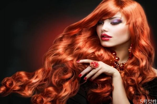 假發(fā)不戴時應(yīng)該怎么放 假發(fā)分叉了怎么辦 假發(fā)不戴時應(yīng)該怎么放 假發(fā)分叉了怎么辦