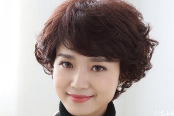 假發(fā)可以用吹風機吹嗎 假發(fā)可以用卷發(fā)棒嗎 假發(fā)可以用吹風機吹嗎 假發(fā)可以用卷發(fā)棒嗎