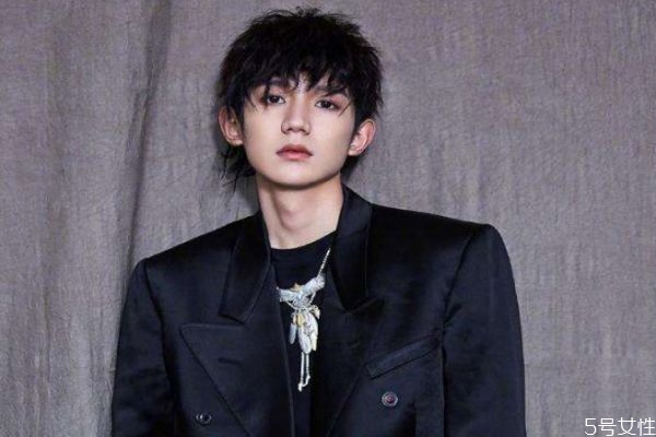 錫紙燙打理的方法有什么 錫紙燙應(yīng)該怎么打理 錫紙燙打理的方法有什么 錫紙燙應(yīng)該怎么打理