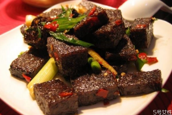 雞血怎么好吃 雞血的簡(jiǎn)單做法 雞血怎么好吃 雞血的簡(jiǎn)單做法