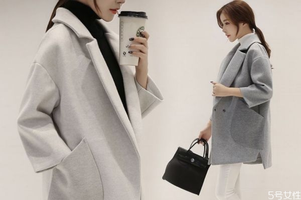 澳毛大衣容易皺嗎 澳毛大衣怎么保養(yǎng) 澳毛大衣容易皺嗎 澳毛大衣怎么保養(yǎng)