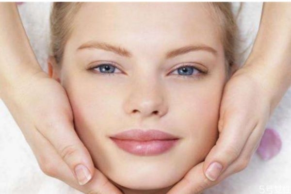 痘痘發(fā)炎怎么辦 痘痘發(fā)炎怎么解決 痘痘發(fā)炎怎么辦 痘痘發(fā)炎怎么解決