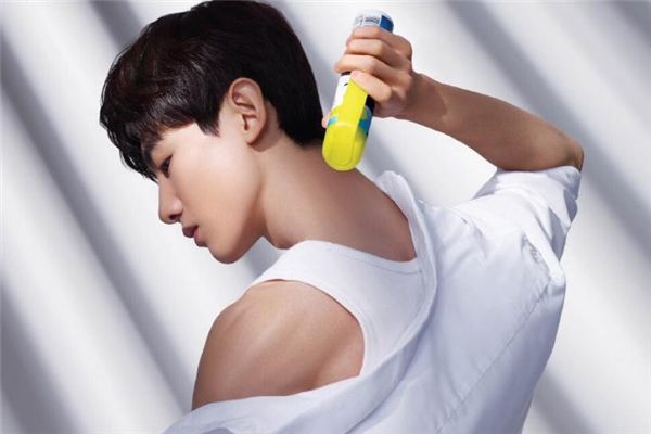 露得清防曬噴霧真假辨別 露得清防曬噴霧多少錢 露得清防曬噴霧真假辨別 露得清防曬噴霧多少錢