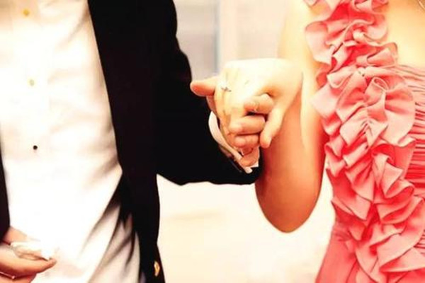 女人如何能留住老公的心 女人留住老公心的方法 女人如何能留住老公的心 女人留住老公心的方法