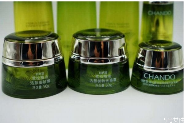 自然堂精油應該怎么使用 自然堂精油的使用方法 自然堂精油應該怎么使用 自然堂精油的使用方法