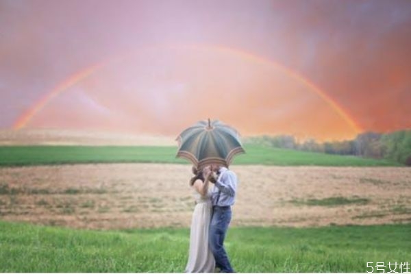 真正放下前妻是怎樣的 男人還惦記前妻的表現(xiàn) 真正放下前妻是怎樣的 男人還惦記前妻的表現(xiàn)