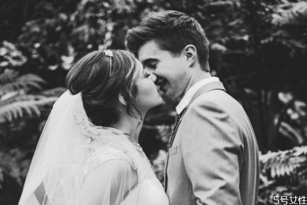 結婚后越來越討厭老公怎么回事 結婚后不喜歡老公怎么辦 結婚后越來越討厭老公怎么回事 結婚后不喜歡老公怎么辦