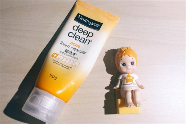 露得清洗面奶含酒精嗎 露得清洗面奶有熒光劑嗎 露得清洗面奶含酒精嗎 露得清洗面奶有熒光劑嗎