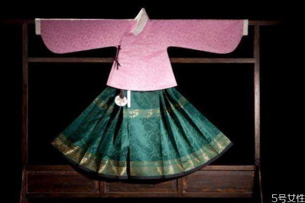 馬面裙怎么選尺碼 馬面裙選擇尺寸的方法 馬面裙怎么選尺碼 馬面裙選擇尺寸的方法