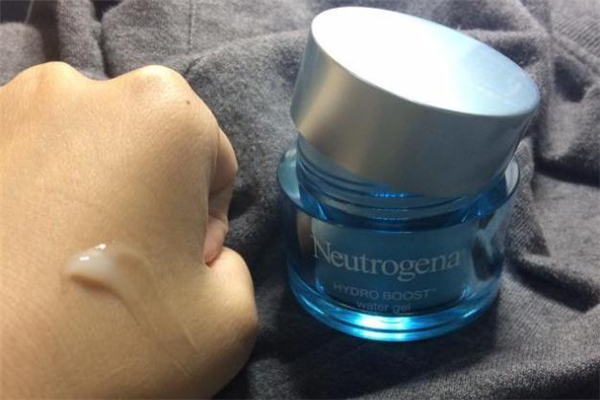 露得清保濕凝露多少錢(qián) 露得清保濕凝露適合油皮嗎