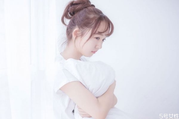 經(jīng)常扎丸子頭好嗎 經(jīng)常扎丸子頭好嗎