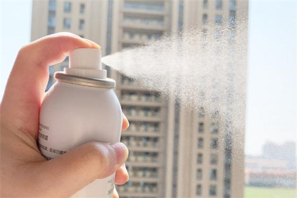 高姿防曬噴霧多少錢 高姿防曬噴霧和recipe噴霧哪個好用 高姿防曬噴霧多少錢 高姿防曬噴霧和recipe噴霧哪個好用