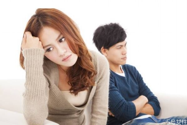 常見(jiàn)的婚姻危機(jī)有什么 婚姻的危機(jī)有哪些 常見(jiàn)的婚姻危機(jī)有什么 婚姻的危機(jī)有哪些