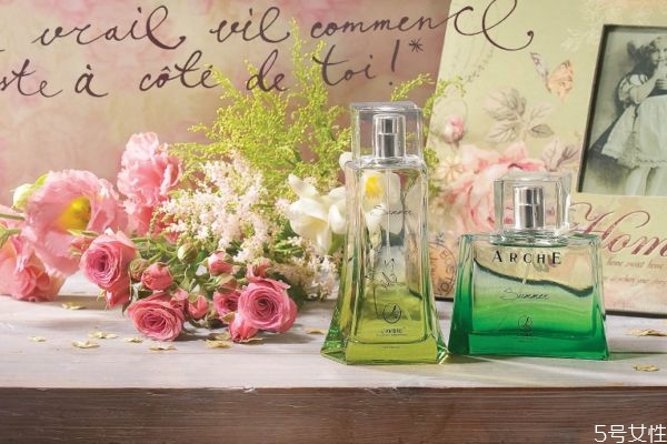 香水應(yīng)該怎么用 香水的正確用法 香水應(yīng)該怎么用 香水的正確用法