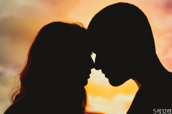 老公出軌怎樣讓他內(nèi)疚 讓出軌男人的后悔的方法 老公出軌怎樣讓他內(nèi)疚 讓出軌男人的后悔的方法