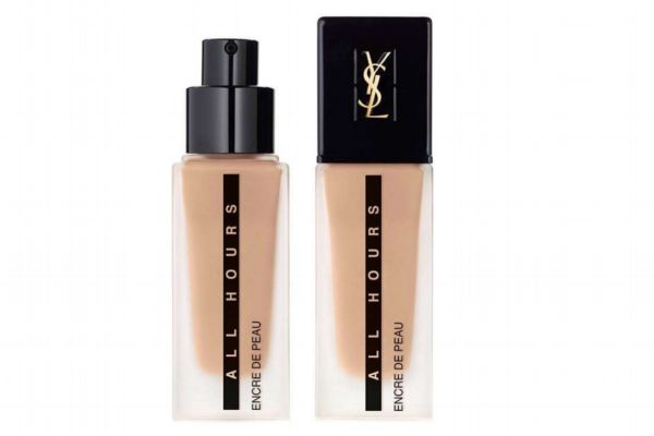 補(bǔ)妝可以用粉底液?jiǎn)?用粉底液出門(mén)怎么補(bǔ)妝 補(bǔ)妝可以用粉底液?jiǎn)?用粉底液出門(mén)怎么補(bǔ)妝