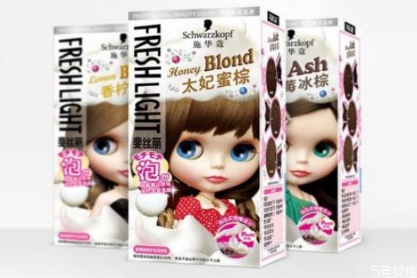 泡泡染發(fā)劑顏色太淺怎么辦 染發(fā)爆頂了怎么補救 泡泡染發(fā)劑顏色太淺怎么辦 染發(fā)爆頂了怎么補救