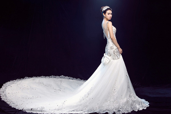 胖人選婚紗要注意什么 胖人選婚紗的注意事項(xiàng) 胖人選婚紗要注意什么 胖人選婚紗的注意事項(xiàng)