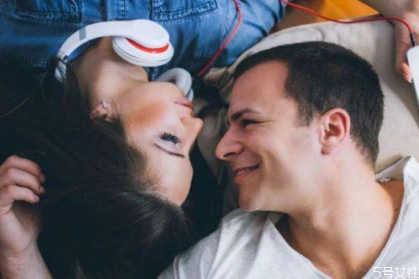 中年婚姻中妻子想要的是什么 什么才是中年妻子想要的 中年婚姻中妻子想要的是什么 什么才是中年妻子想要的