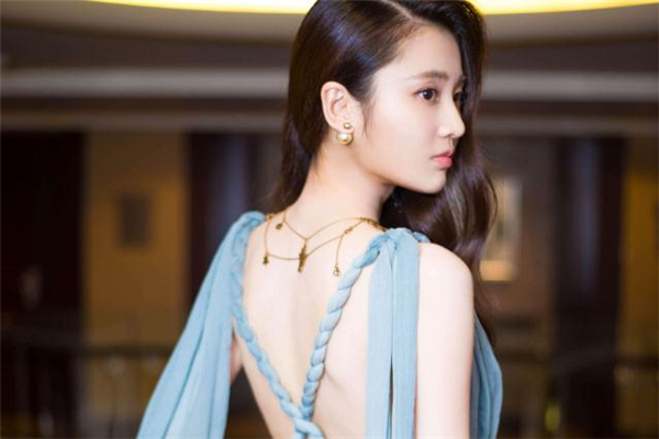 背部吸脂恢復(fù)期是多久 背部吸脂多久可以消腫 背部吸脂恢復(fù)期是多久 背部吸脂多久可以消腫