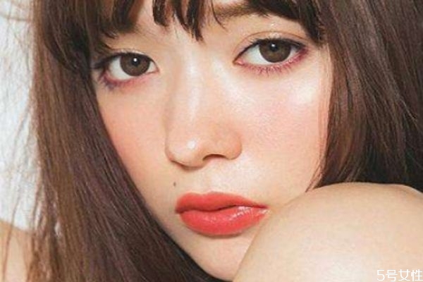 日系小清新妝容怎么畫 日系元?dú)鈯y容怎么畫 日系小清新妝容怎么畫 日系元?dú)鈯y容怎么畫