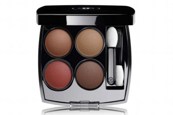 眼影盤碎了該怎么辦 眼影盤碎了該怎么修補(bǔ) 眼影盤碎了該怎么辦 眼影盤碎了該怎么修補(bǔ)