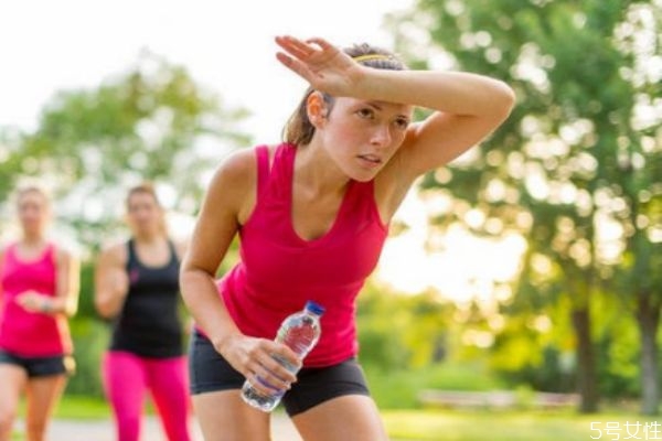 學(xué)生黨暴瘦的秘訣 學(xué)生黨應(yīng)該怎么減肥 學(xué)生黨暴瘦的秘訣 學(xué)生黨應(yīng)該怎么減肥