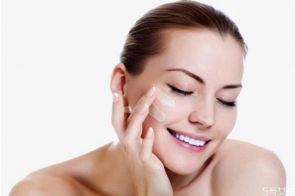 臉上皮膚松弛怎么收緊 臉上皮膚松弛怎么保養(yǎng) 臉上皮膚松弛怎么收緊 臉上皮膚松弛怎么保養(yǎng)