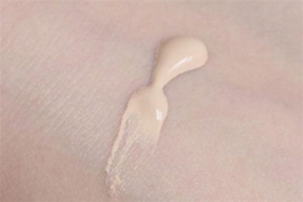 zelens粉底液真假對(duì)比 zelens粉底液youth和age區(qū)別 zelens粉底液真假對(duì)比 zelens粉底液youth和age區(qū)別