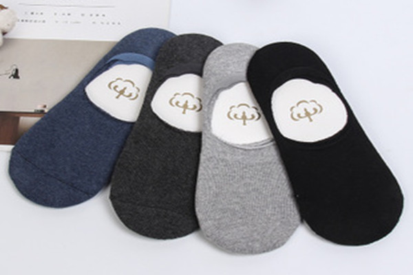 隱形襪和船襪的區(qū)別 隱形襪和船襪有什么不一樣 隱形襪和船襪的區(qū)別 隱形襪和船襪有什么不一樣