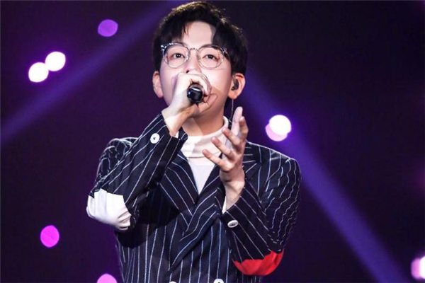 包子臉男生適合什么發(fā)型 包子臉男生適合什么發(fā)型