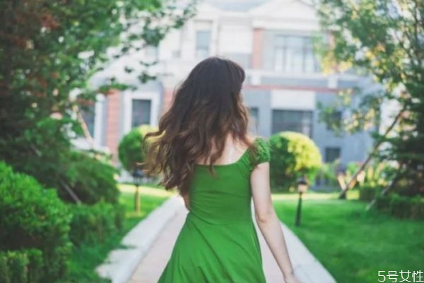 新婚夫妻冷戰(zhàn)應(yīng)該怎么辦 新婚夫妻冷戰(zhàn)的解決方法 新婚夫妻冷戰(zhàn)應(yīng)該怎么辦 新婚夫妻冷戰(zhàn)的解決方法