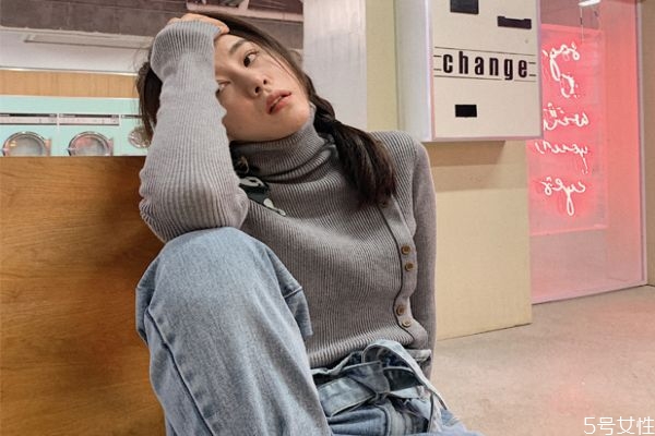 毛衣起球是質(zhì)量不好嗎 什么面料的毛衣不起球 毛衣起球是質(zhì)量不好嗎 什么面料的毛衣不起球