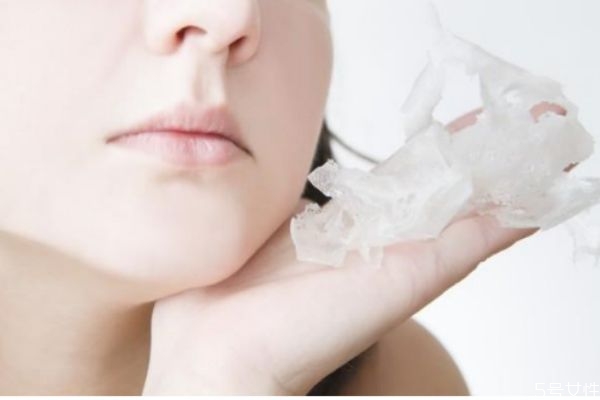 干性皮膚和中性皮膚的區(qū)別 中性和干性皮膚怎么區(qū)分 干性皮膚和中性皮膚的區(qū)別 中性和干性皮膚怎么區(qū)分