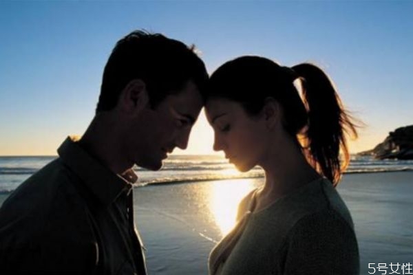 出軌的男人還值得愛嗎 這三種出軌男人不值得原諒 出軌的男人還值得愛嗎 這三種出軌男人不值得原諒