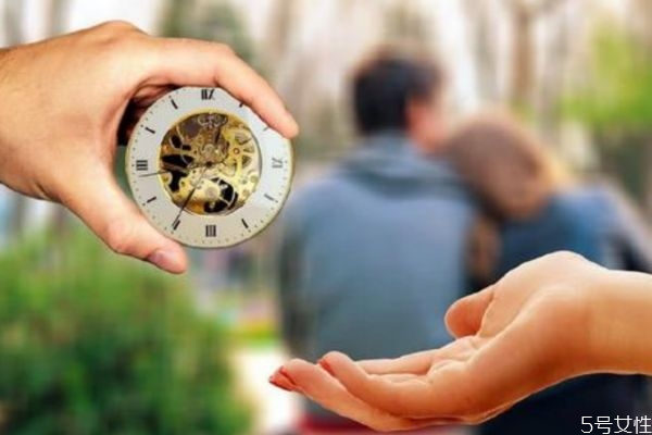 婚姻中什么時候老公容易出軌 老公出軌的常見時期 婚姻中什么時候老公容易出軌 老公出軌的常見時期